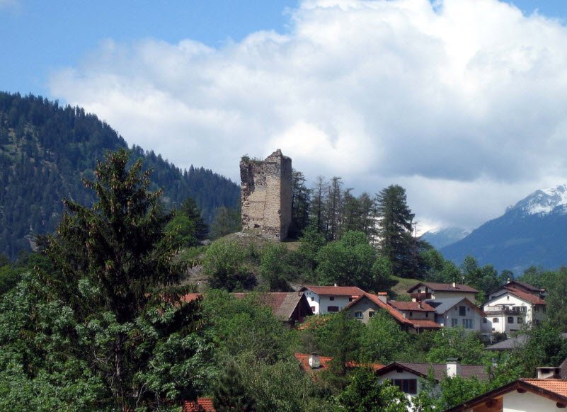 Alt-Süns Castle, Domleschg, Switzerland, Switzerland